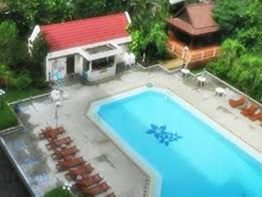 Maeyom Palace Hotel Phrae Exterior photo